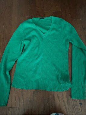 Moda International V-Neck Ribbed Sweater - Green
